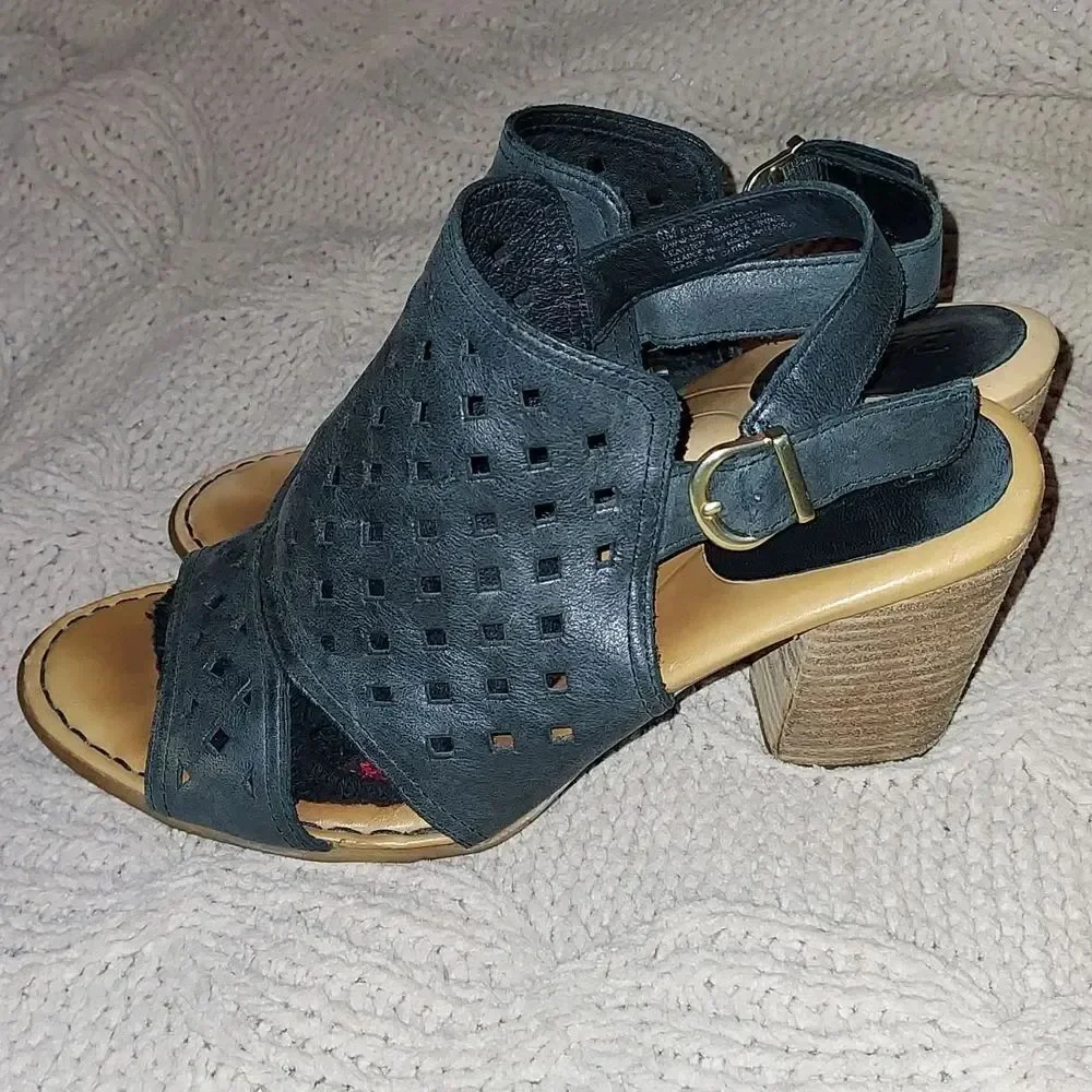 Born Platform Pumps Heels shoes 8M